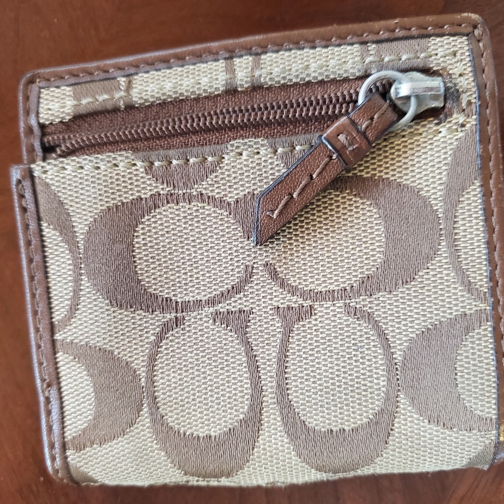 Coach wallet - Picture 2 of 7